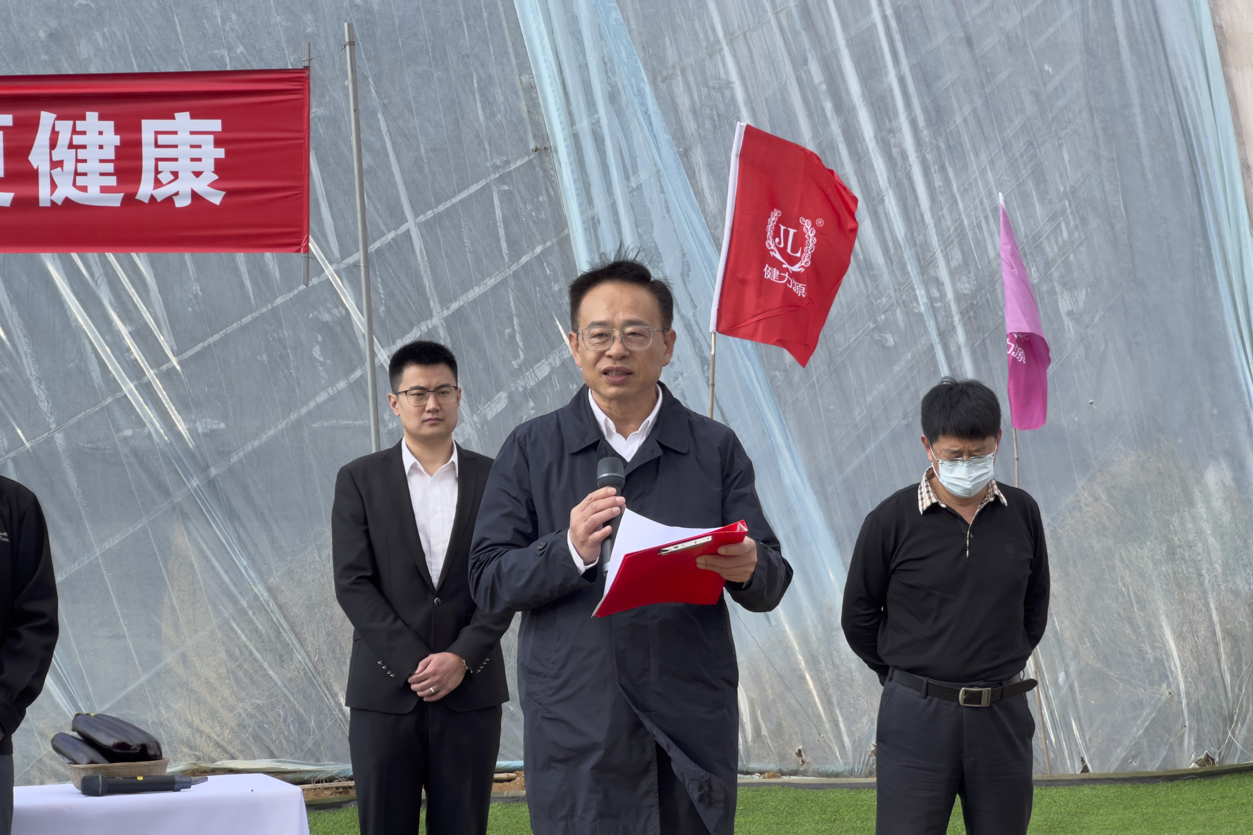 青島力源生態(tài)農(nóng)場(chǎng)太空蔬菜上市啦！